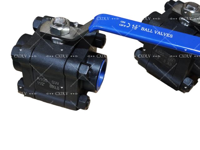 Vanne à boisseau sphérique filetée en acier inoxydable 1/2"-8" pour bâtiments en hauteur et hôtels, sortie d'eau sous pression de pompe
